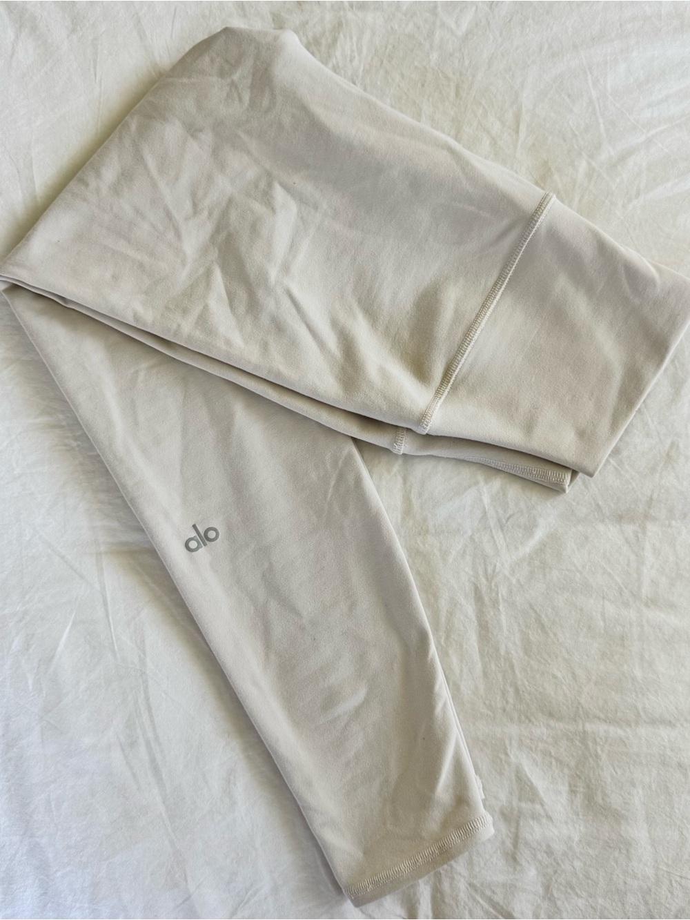 alo yoga leggings